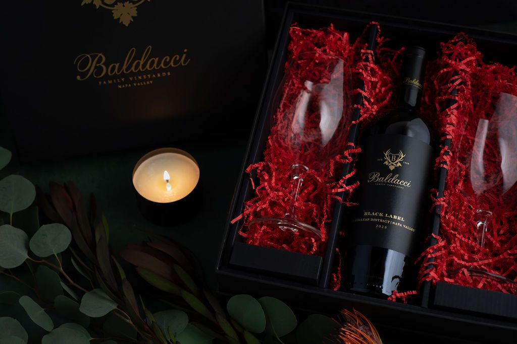 Black Label Gift Set with Two Logo Wine Glasses