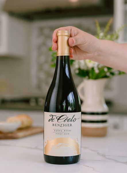 2021 de Coelo Terra Neuma Pinot Noir | Benziger & Imagery