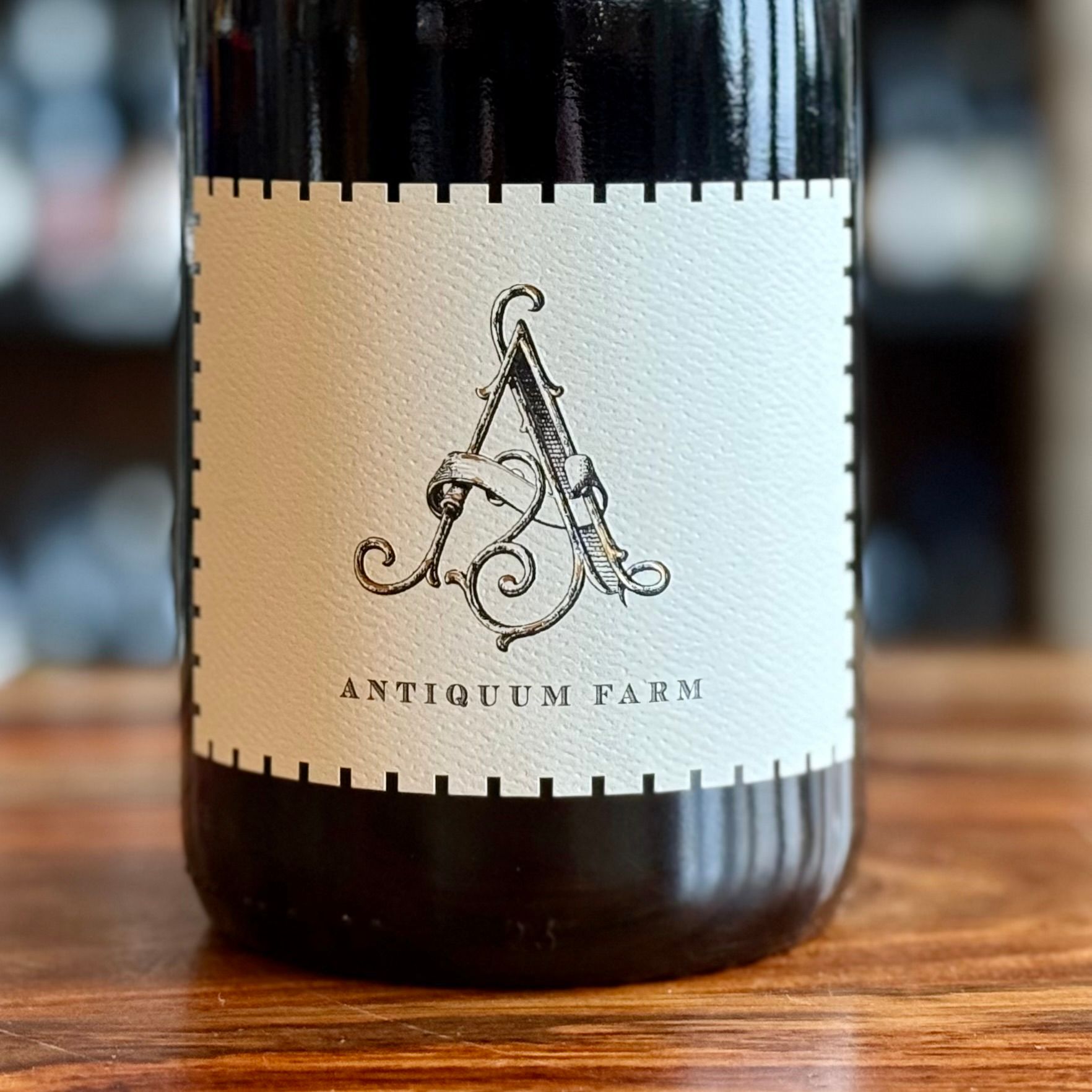 Antiquum Juel Pinot Noir