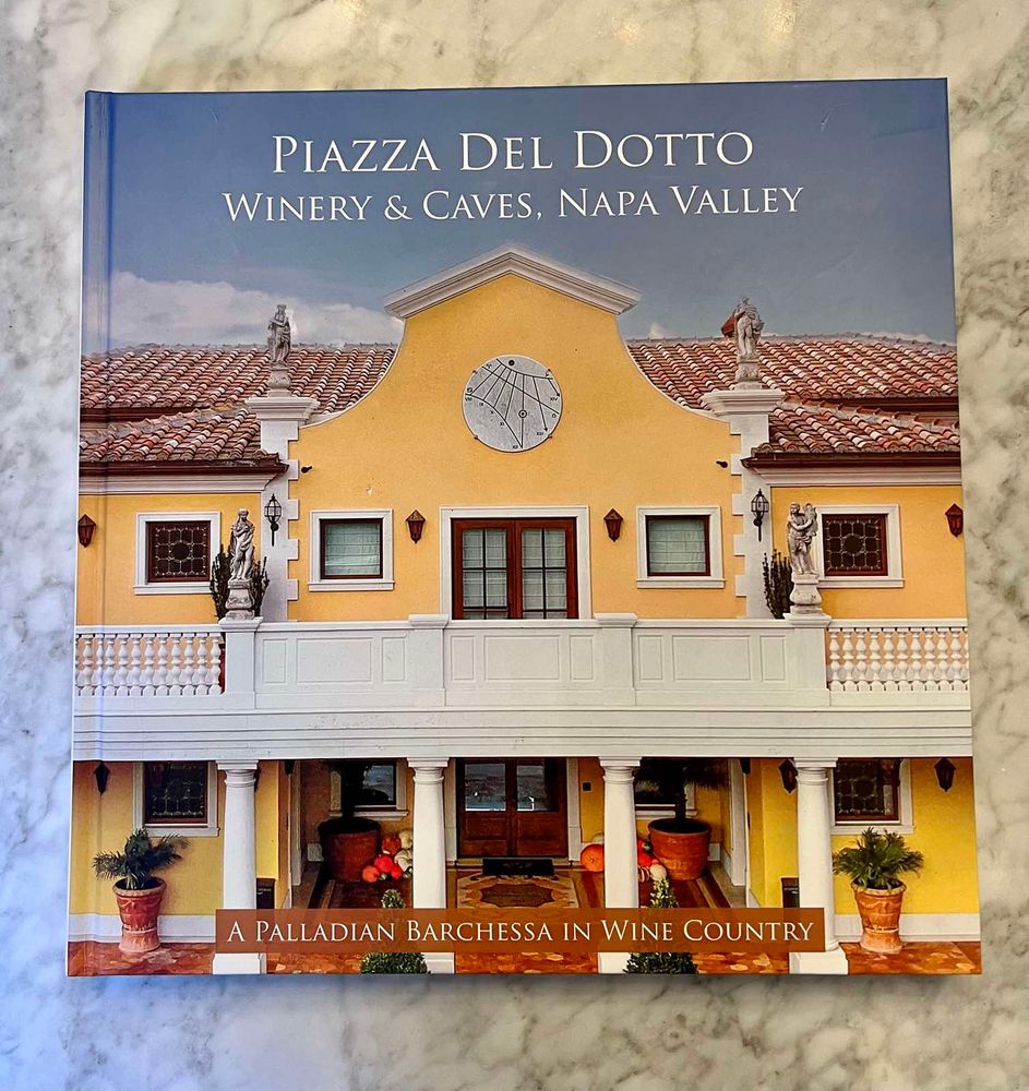 Piazza Del Dotto Book