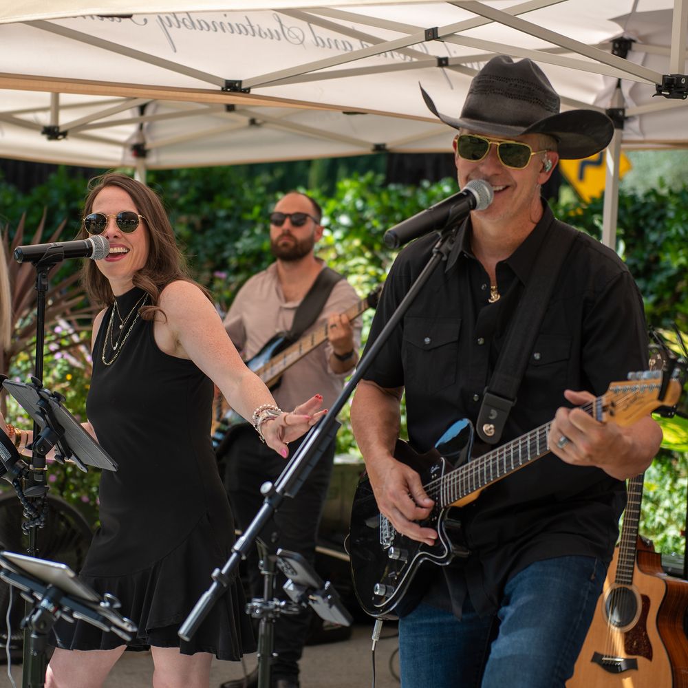 Country Crush 2026: Lawn Seating | Dry Creek Vineyard