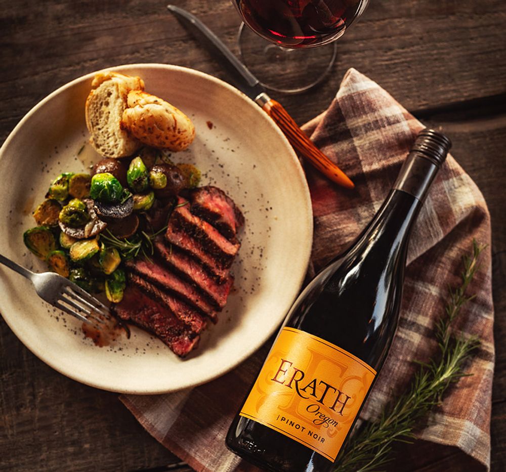 2022 Erath Oregon Pinot Noir